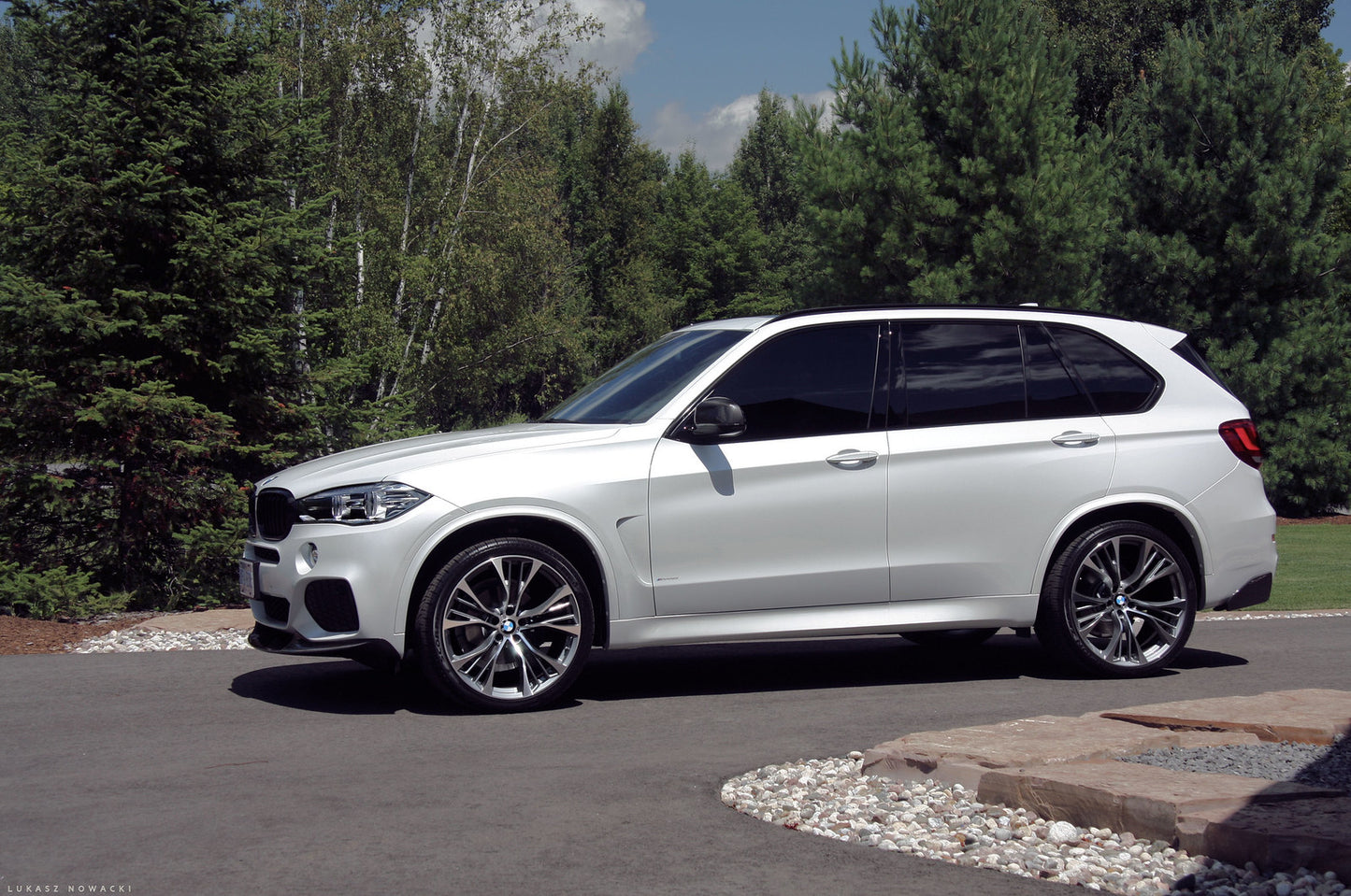 21” staggered BMW Style 599M X5/X6 wheels and summer tires