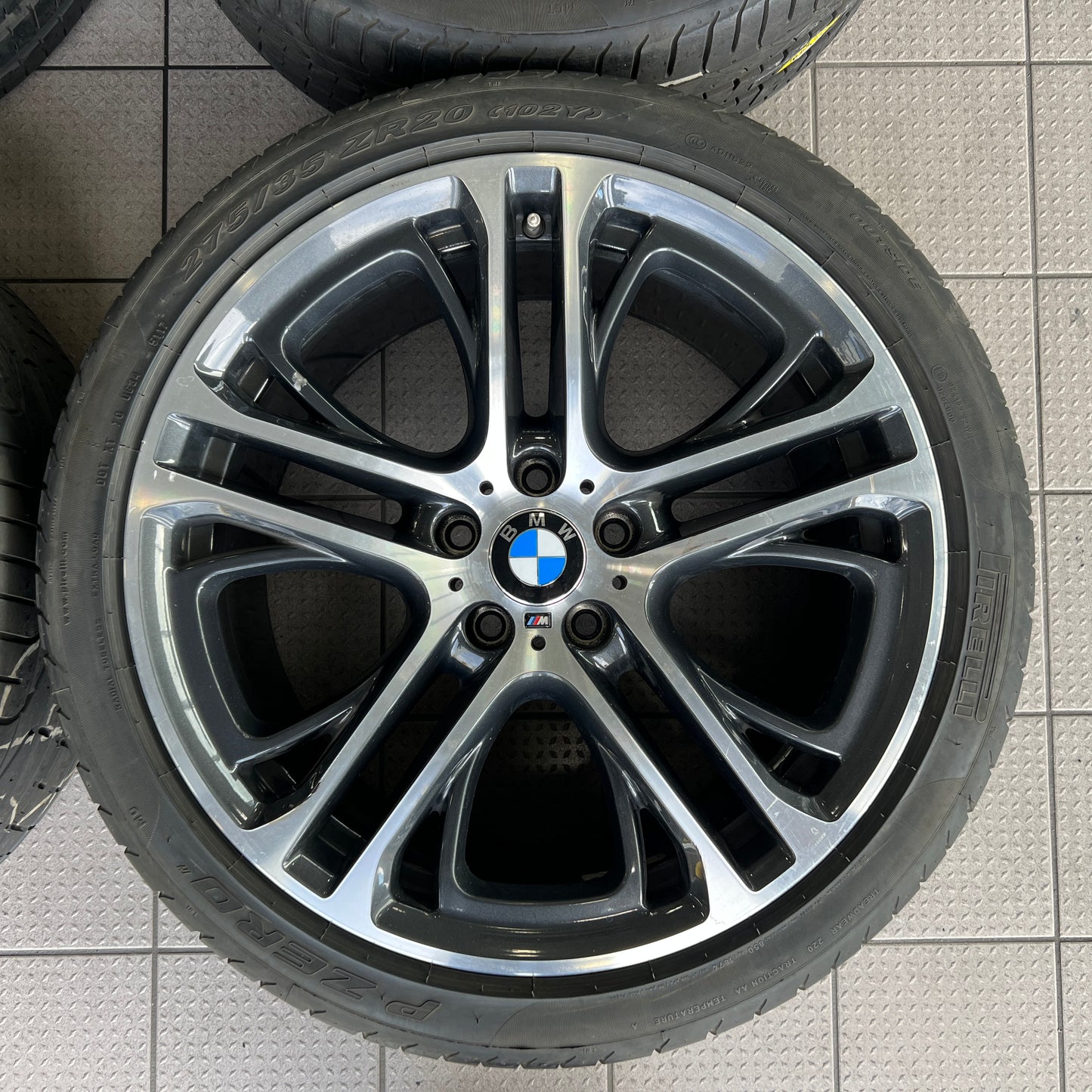 20” staggered BMW Style 310M wheels and Pirelli summer tires