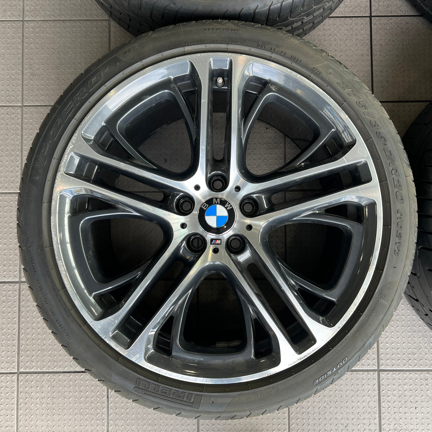 20” staggered BMW Style 310M wheels and Pirelli summer tires