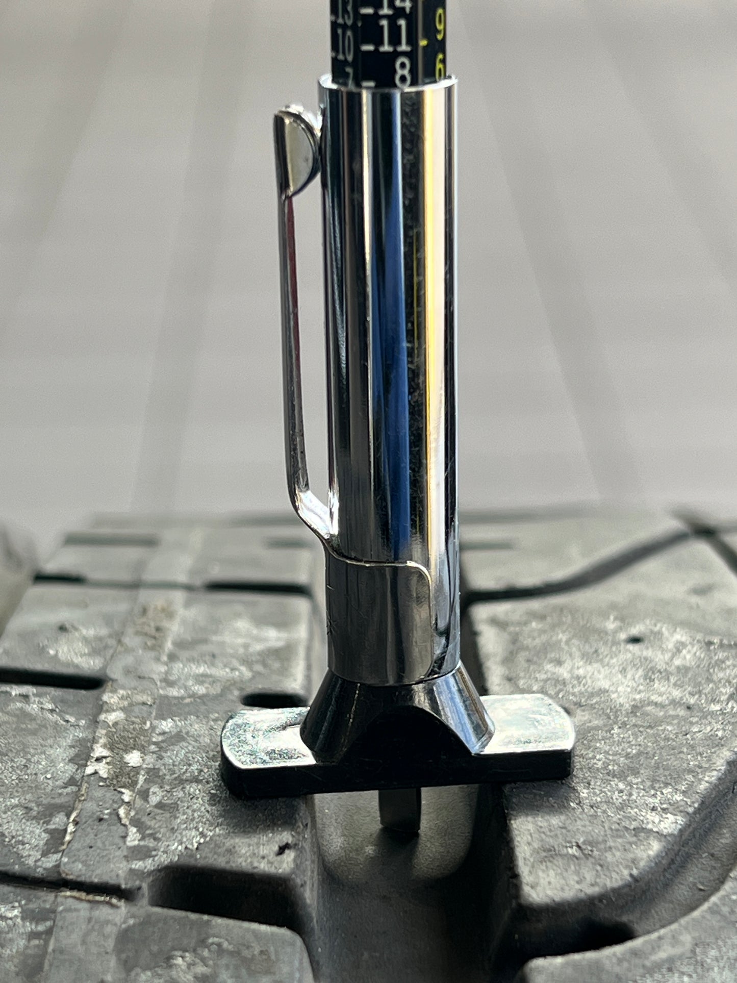 20” staggered BMW Style 310M wheels and Pirelli summer tires