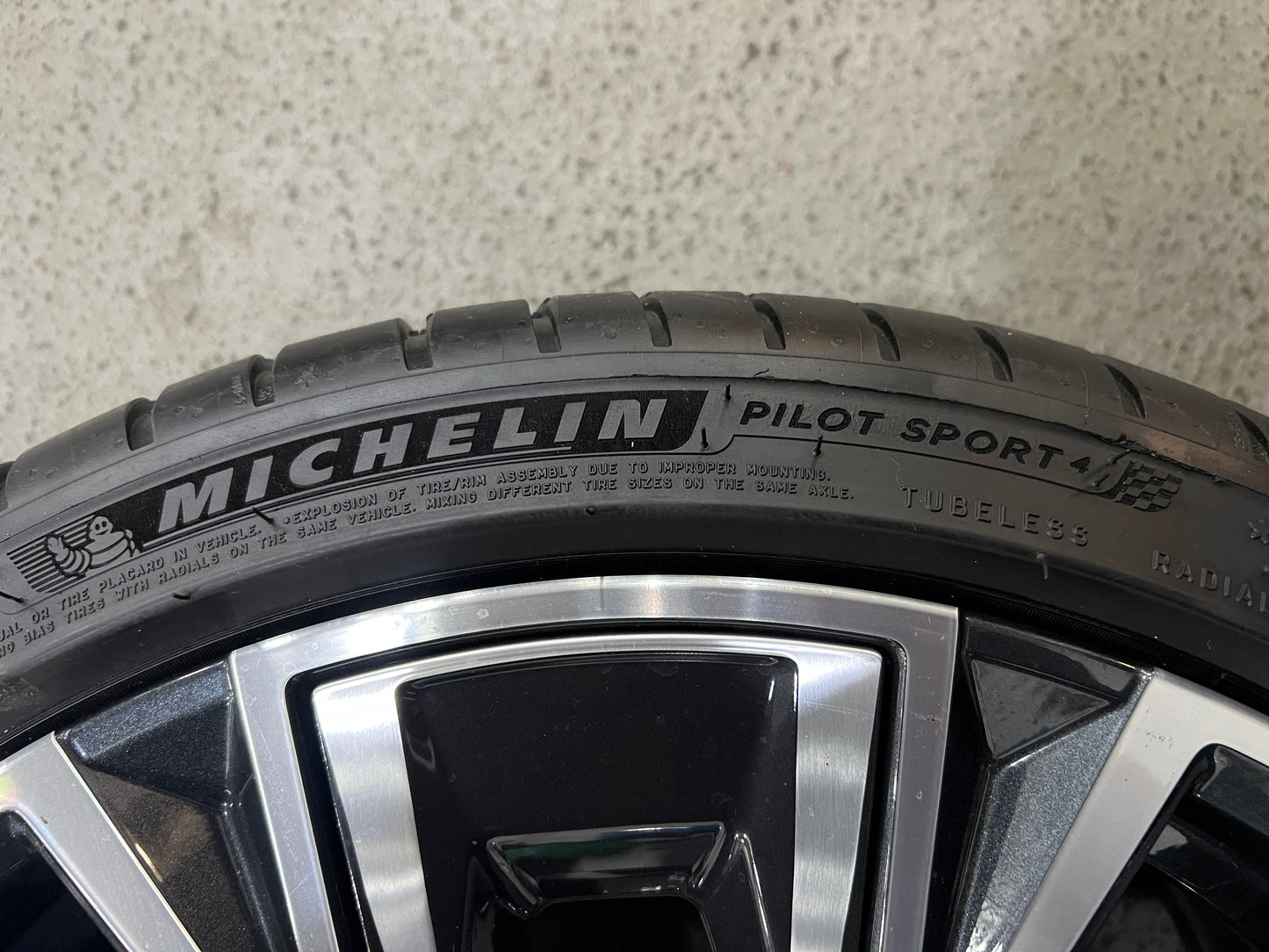 20” BMW Style 862i wheels/Michelin PS4 tires for i4 & M440i Gran Coupé