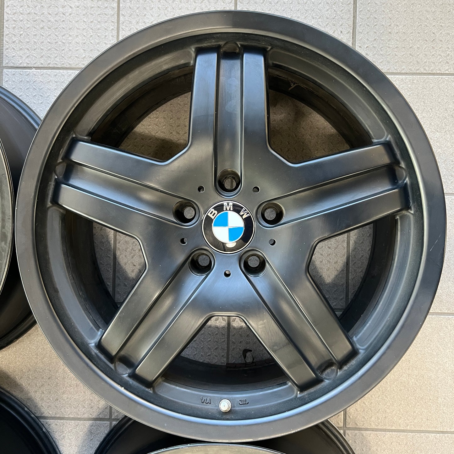 19" Black BMW Replica wheels