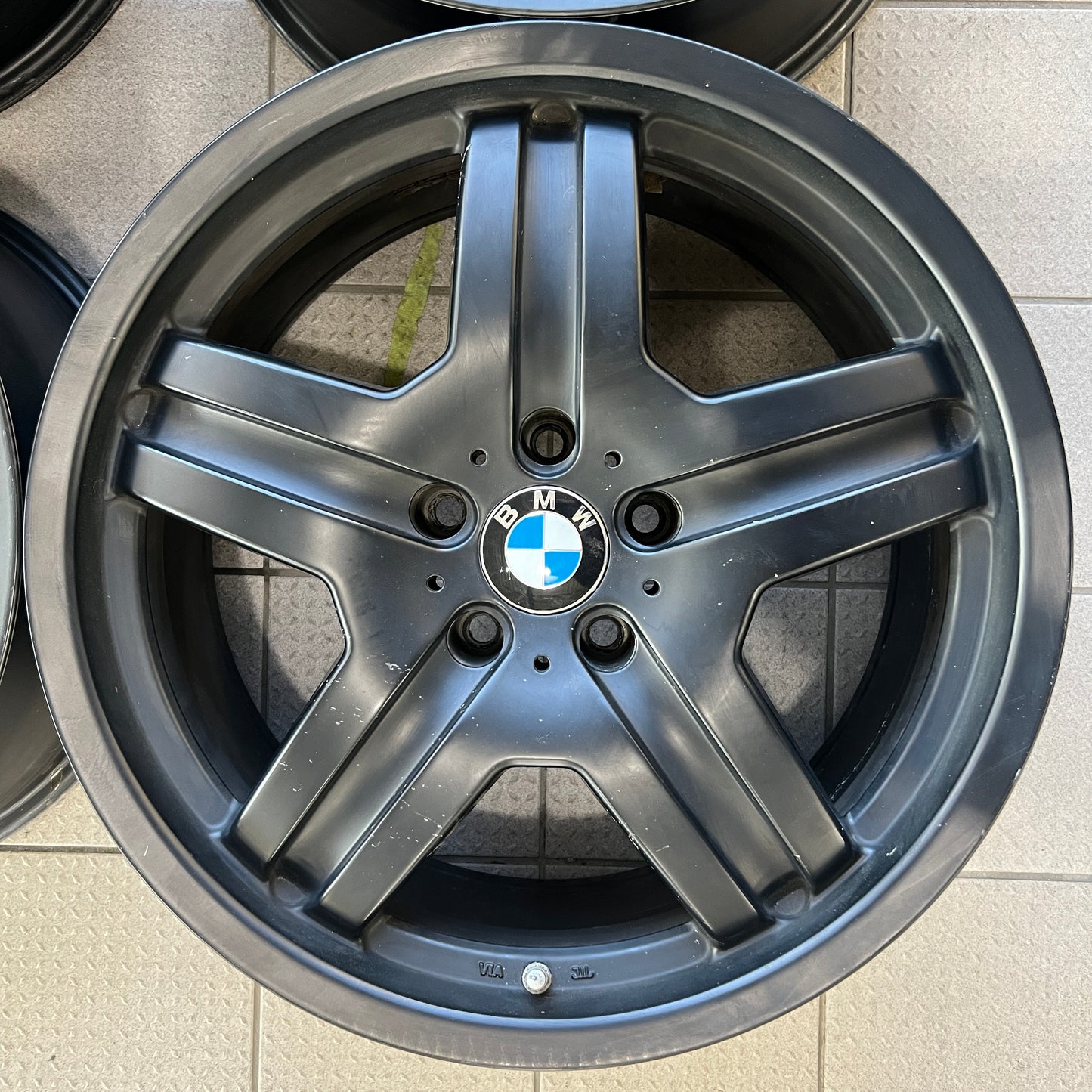 19" Black BMW Replica wheels