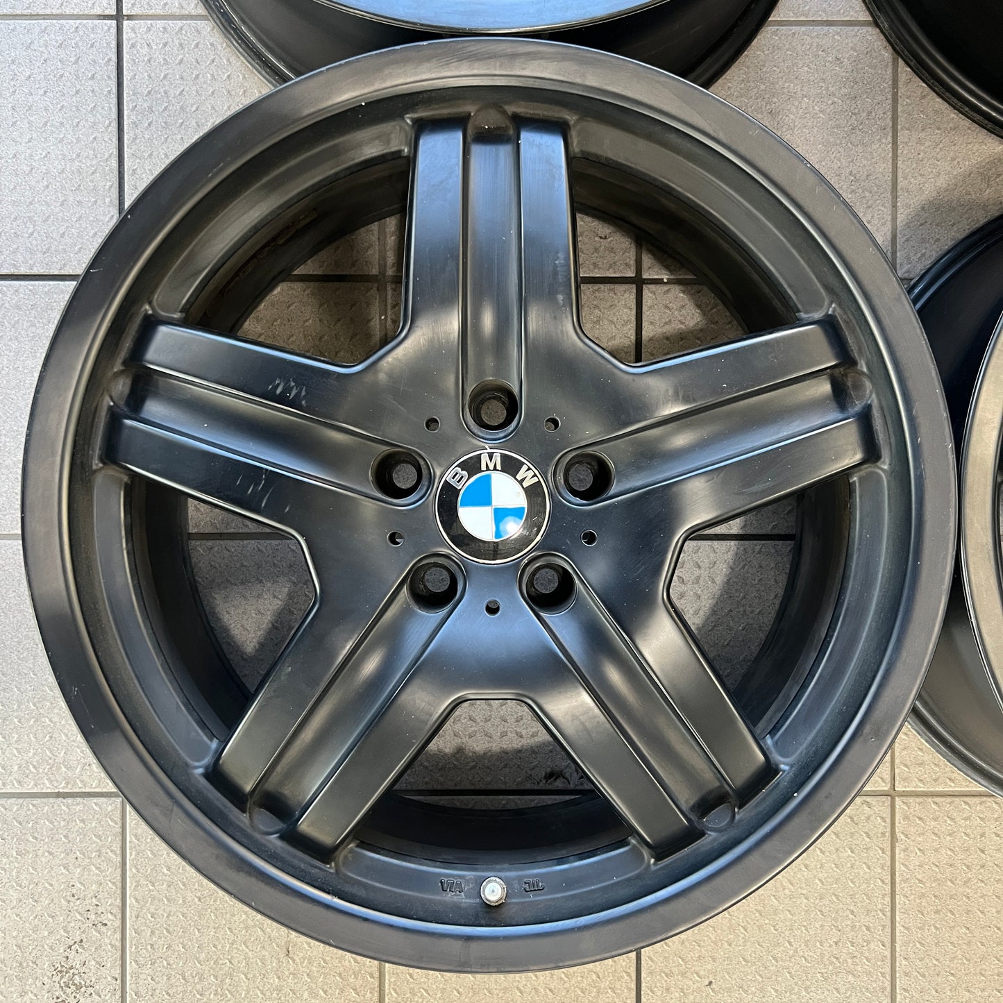 19" Black BMW Replica wheels