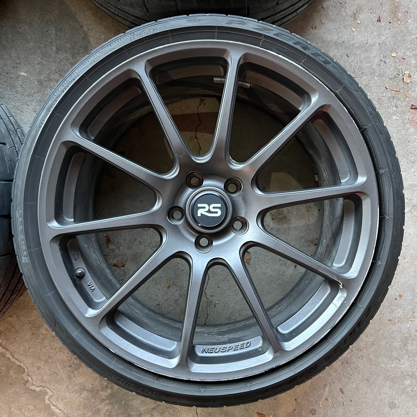 19” Neuspeed RSe102 wheels and 235/35R19 Pirelli P Zero PZ4 summer tires