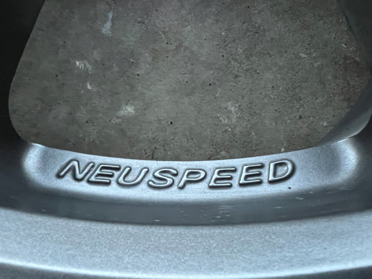 19” Neuspeed RSe102 wheels and 235/35R19 Pirelli P Zero PZ4 summer tires