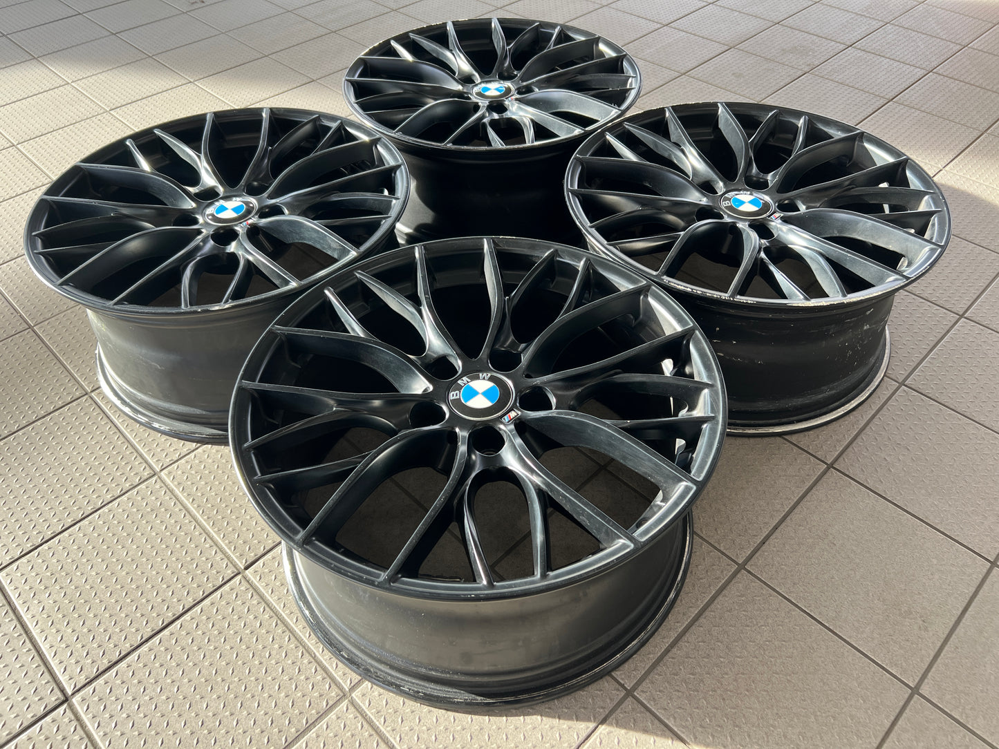 18” BMW Style 405M lightweight forged wheels