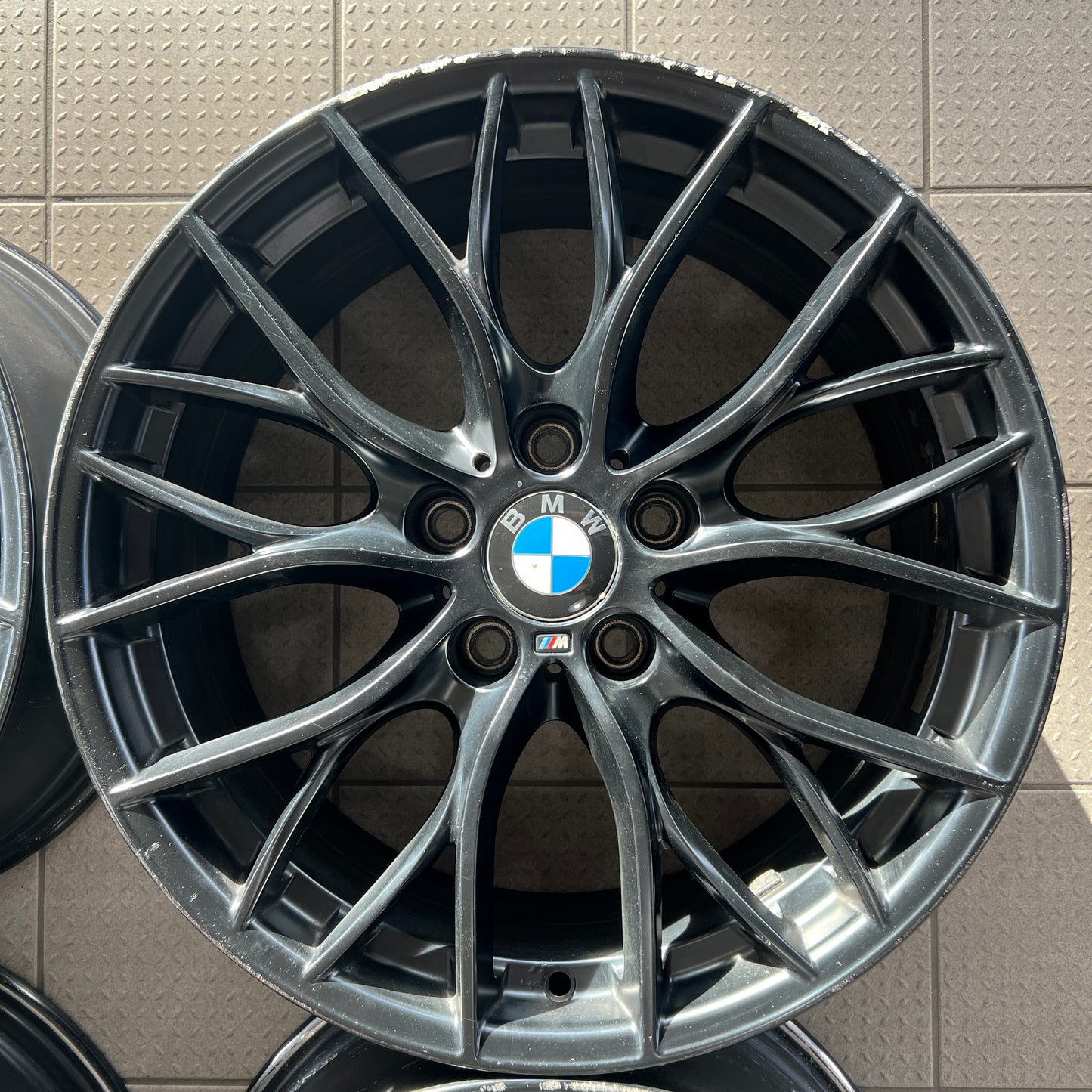 18” BMW Style 405M lightweight forged wheels