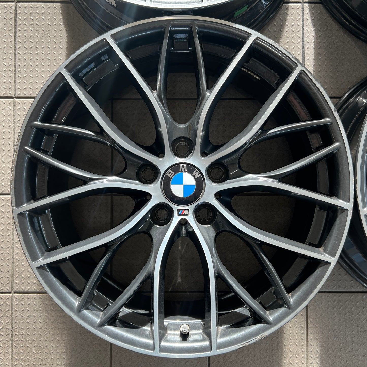 19” BMW Style 405M lightweight forged wheels
