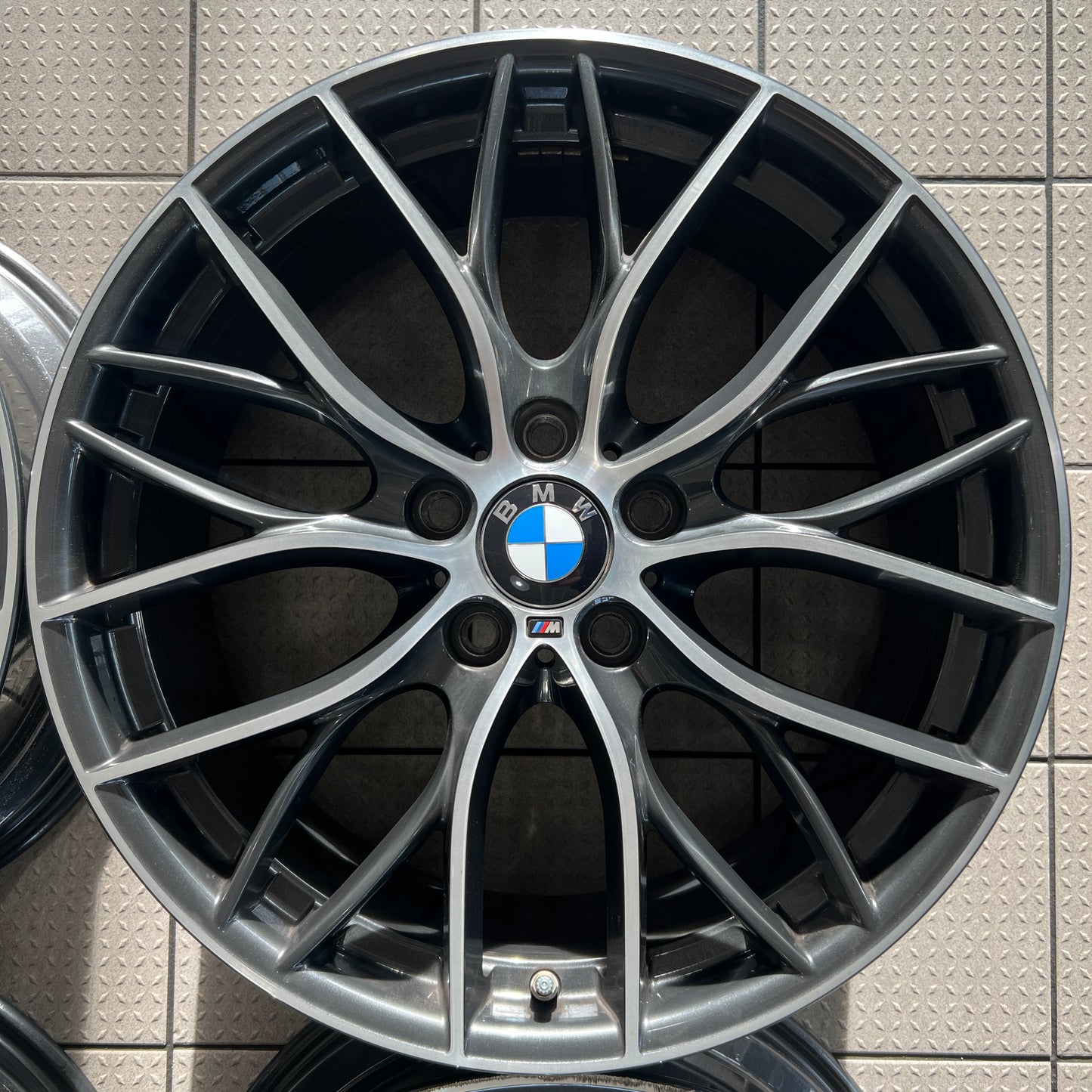 19” BMW Style 405M lightweight forged wheels