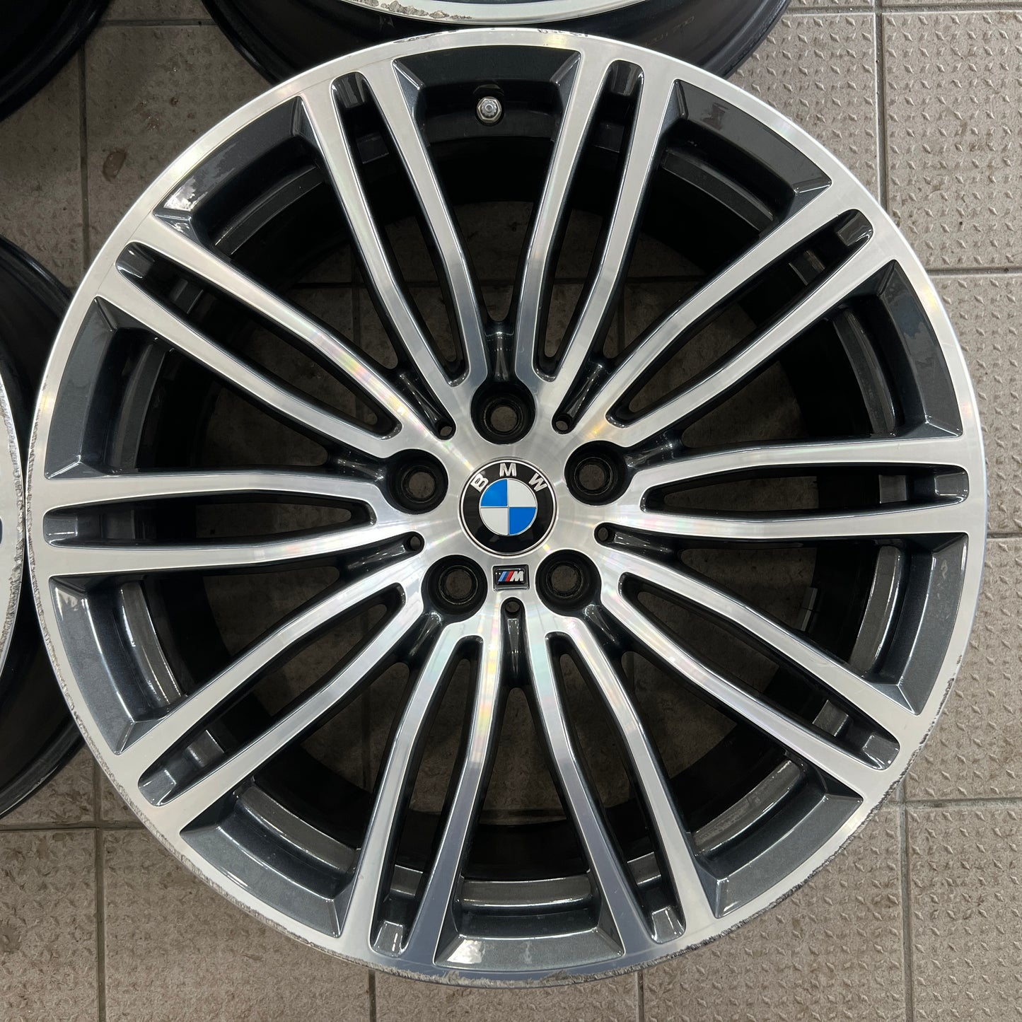 19" BMW Style 664M wheels