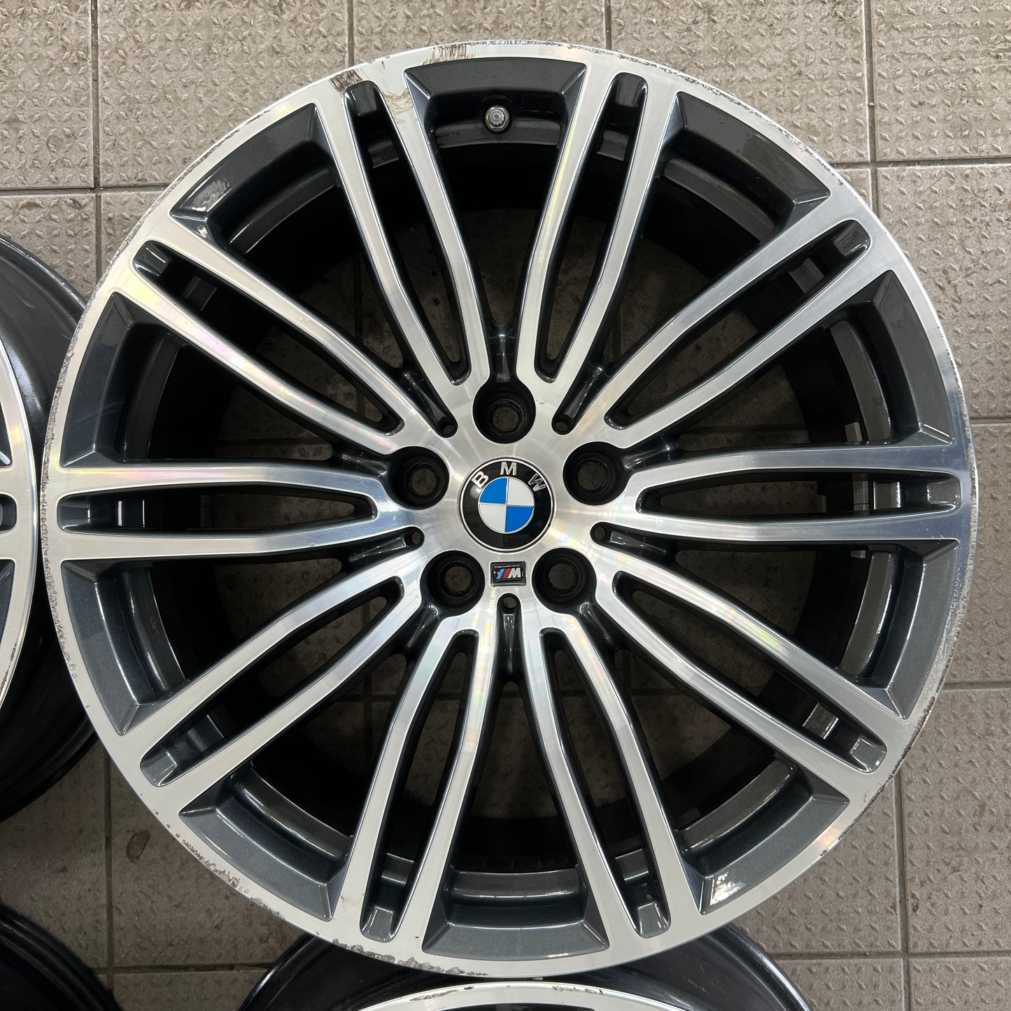 19" BMW Style 664M wheels