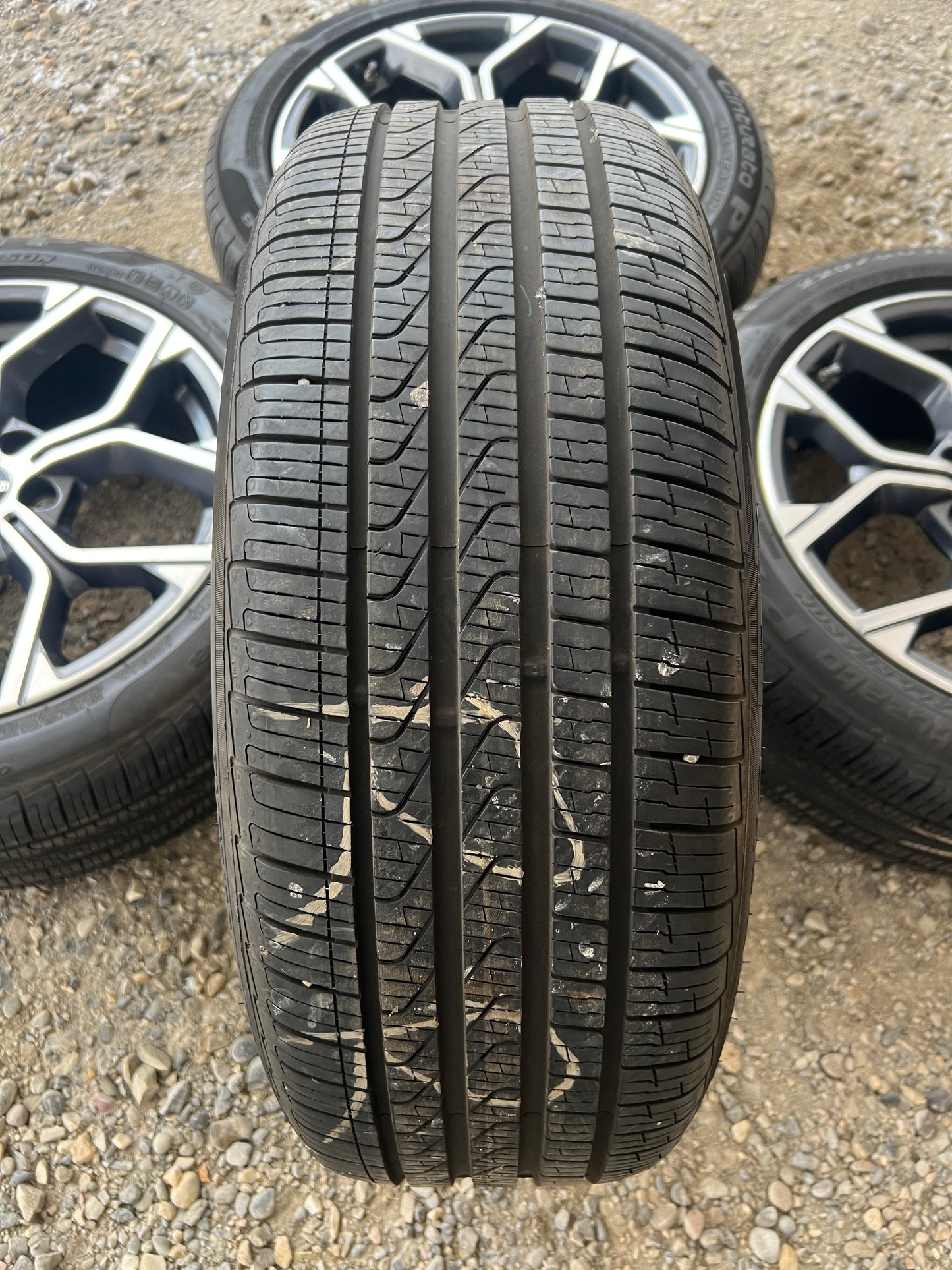 18” BMW Style 579 X1/X2 wheels and 225/50R18 Pirelli all-season tires