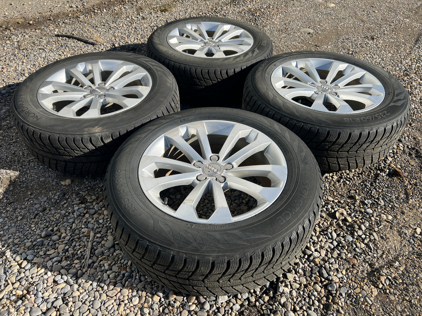 18” Audi Q5 wheels and 235/60R18 all-weather tires