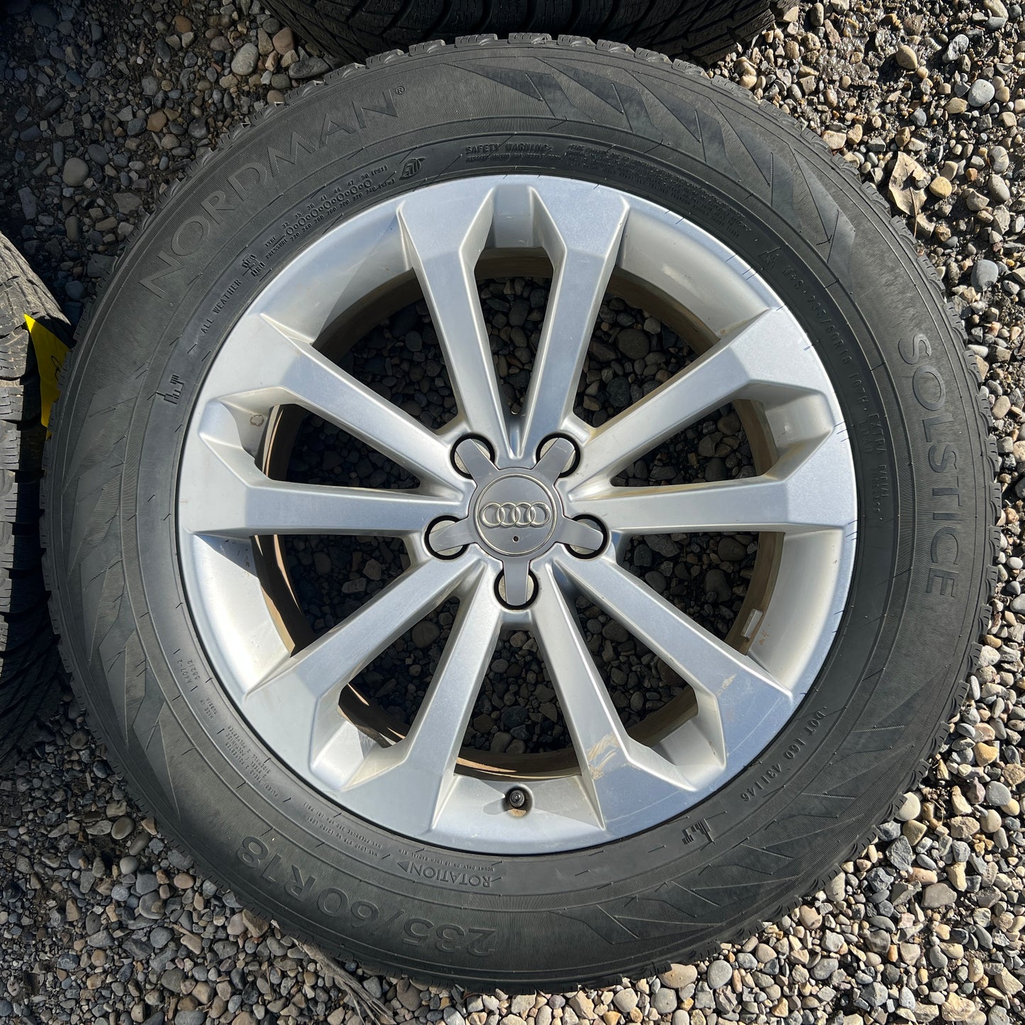 18” Audi Q5 wheels and 235/60R18 all-weather tires