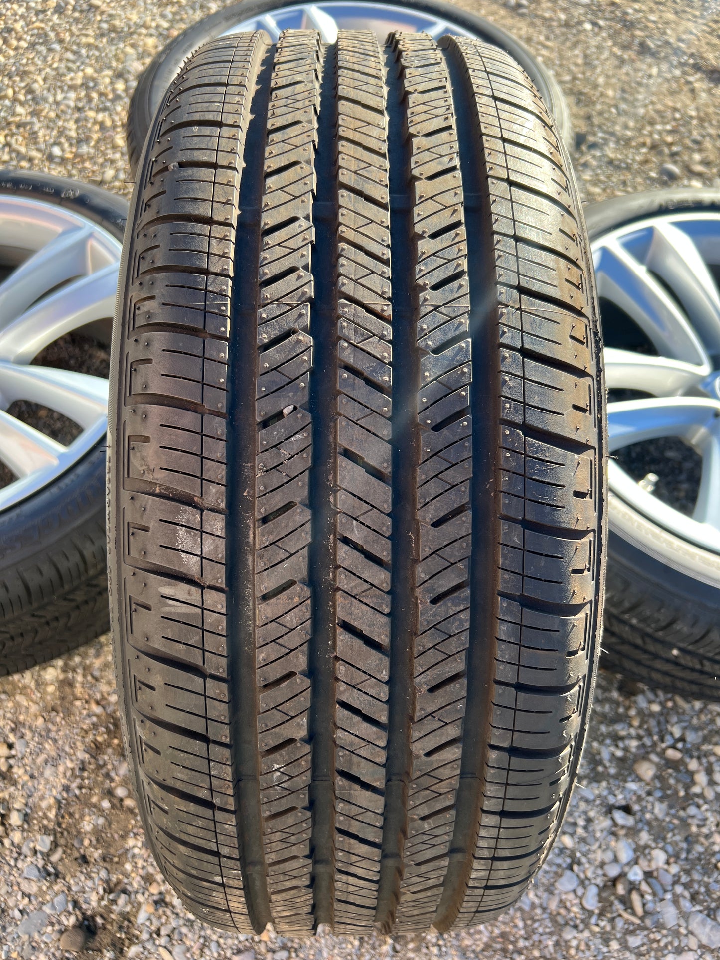 19” BMW Style 630 wheels and 245/45R19 Bridgestone all-season tires