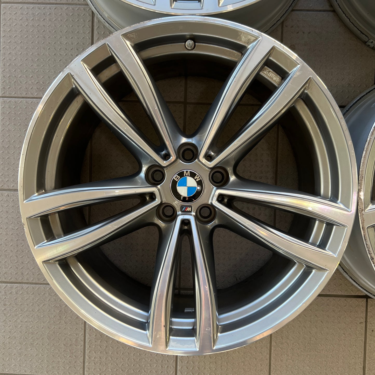 19” BMW Style 647M wheels