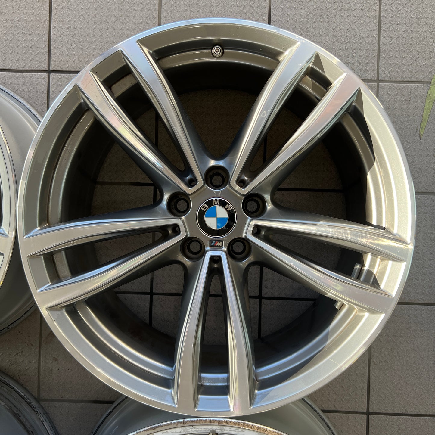 19” BMW Style 647M wheels