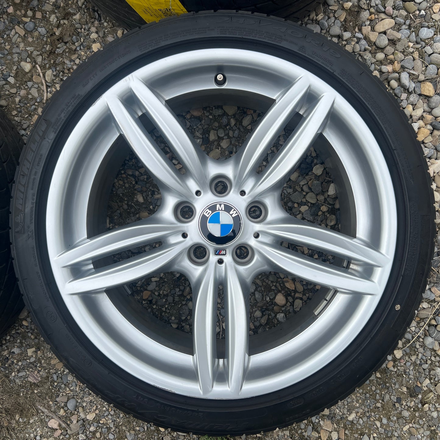 19” staggered BMW Style 351M wheels and tires