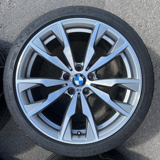 20" staggered BMW Style 680M wheels and Michelin PSS tires