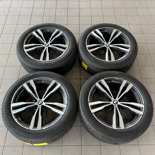 21” BMW Style 754M X7 wheels and 285/45R21 Bridgestone all-season tires