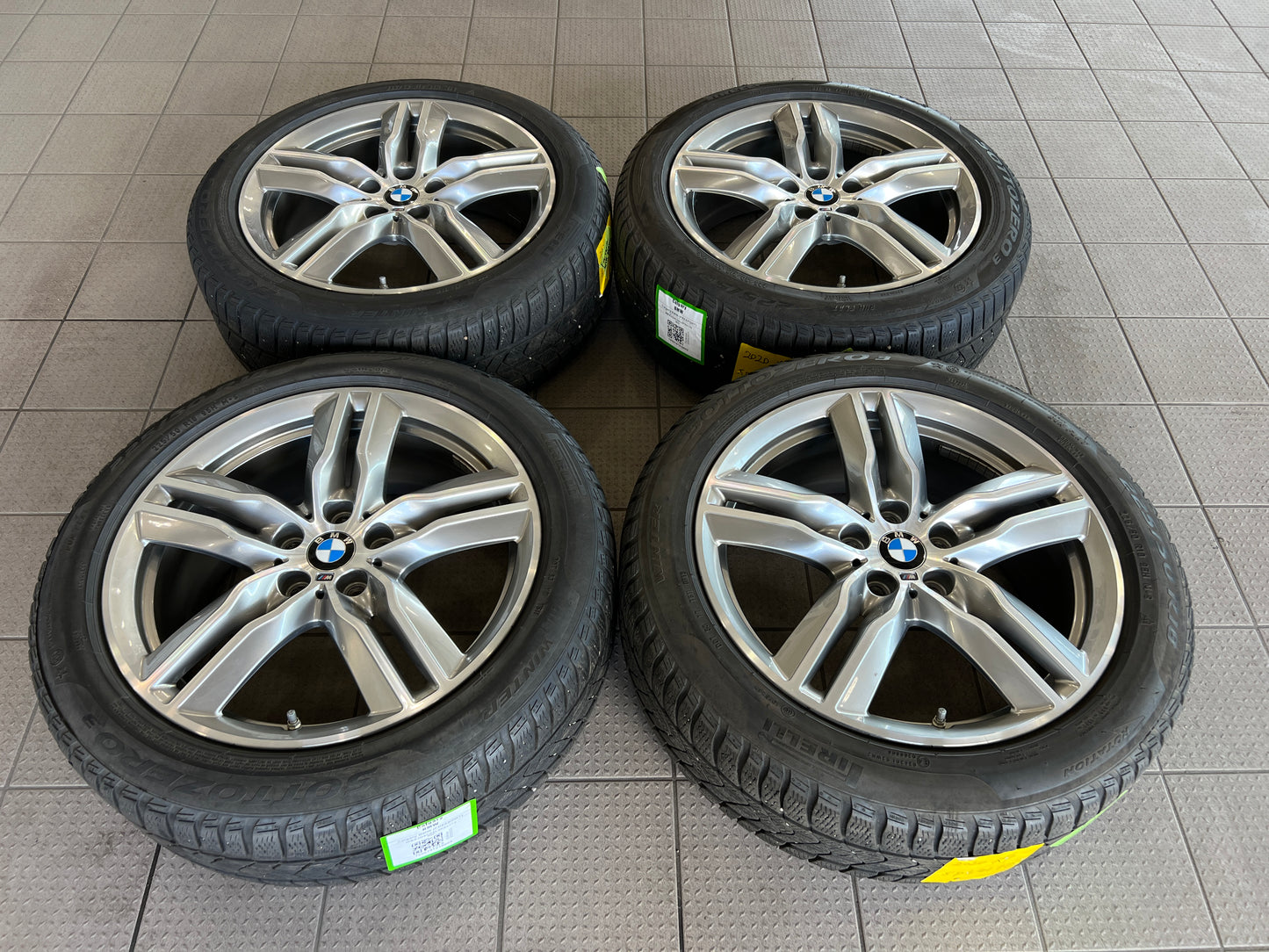 18” BMW Style 570M wheels and 225/50R18 winter tires for X1/X2