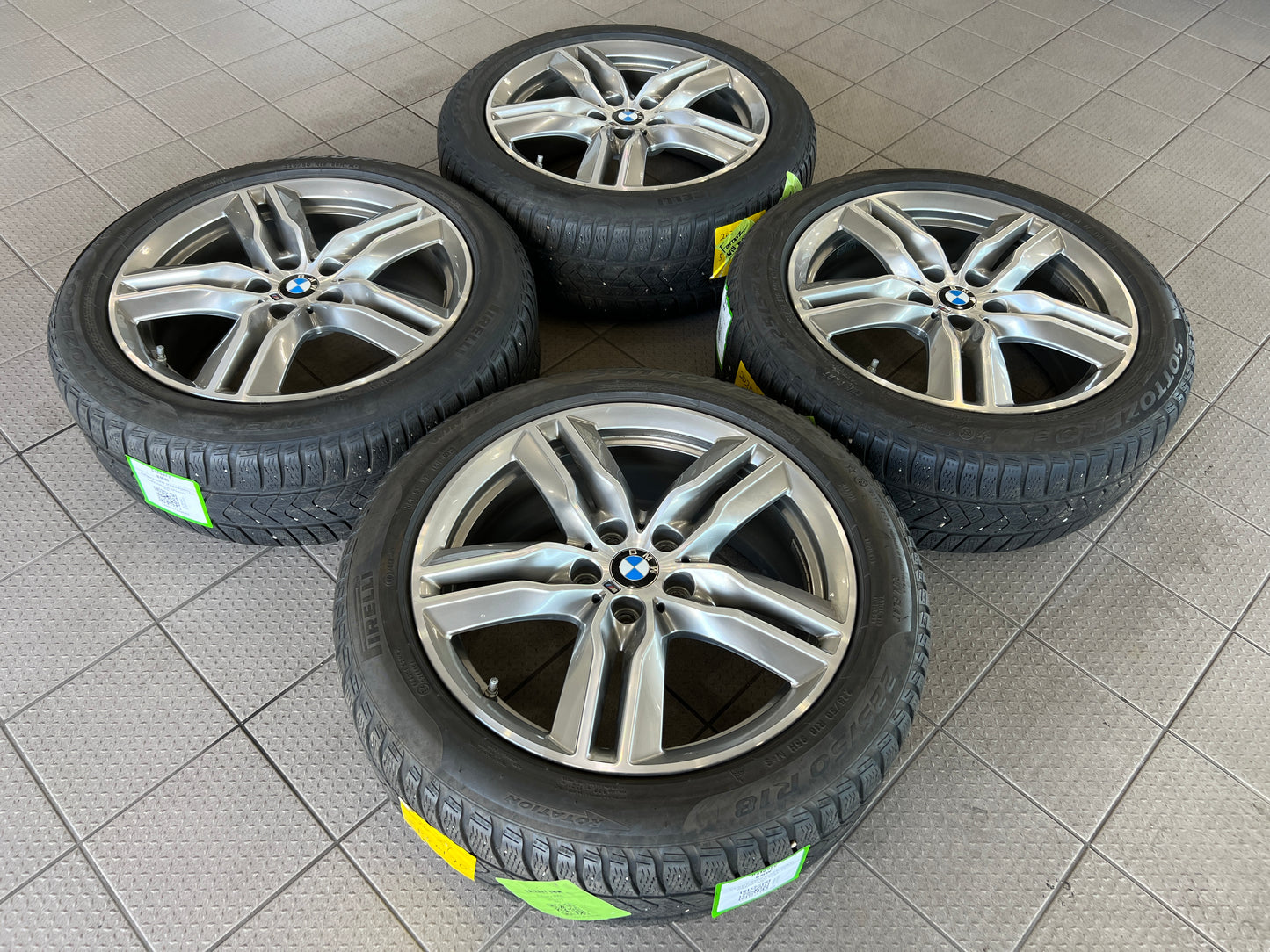 18” BMW Style 570M wheels and 225/50R18 winter tires for X1/X2