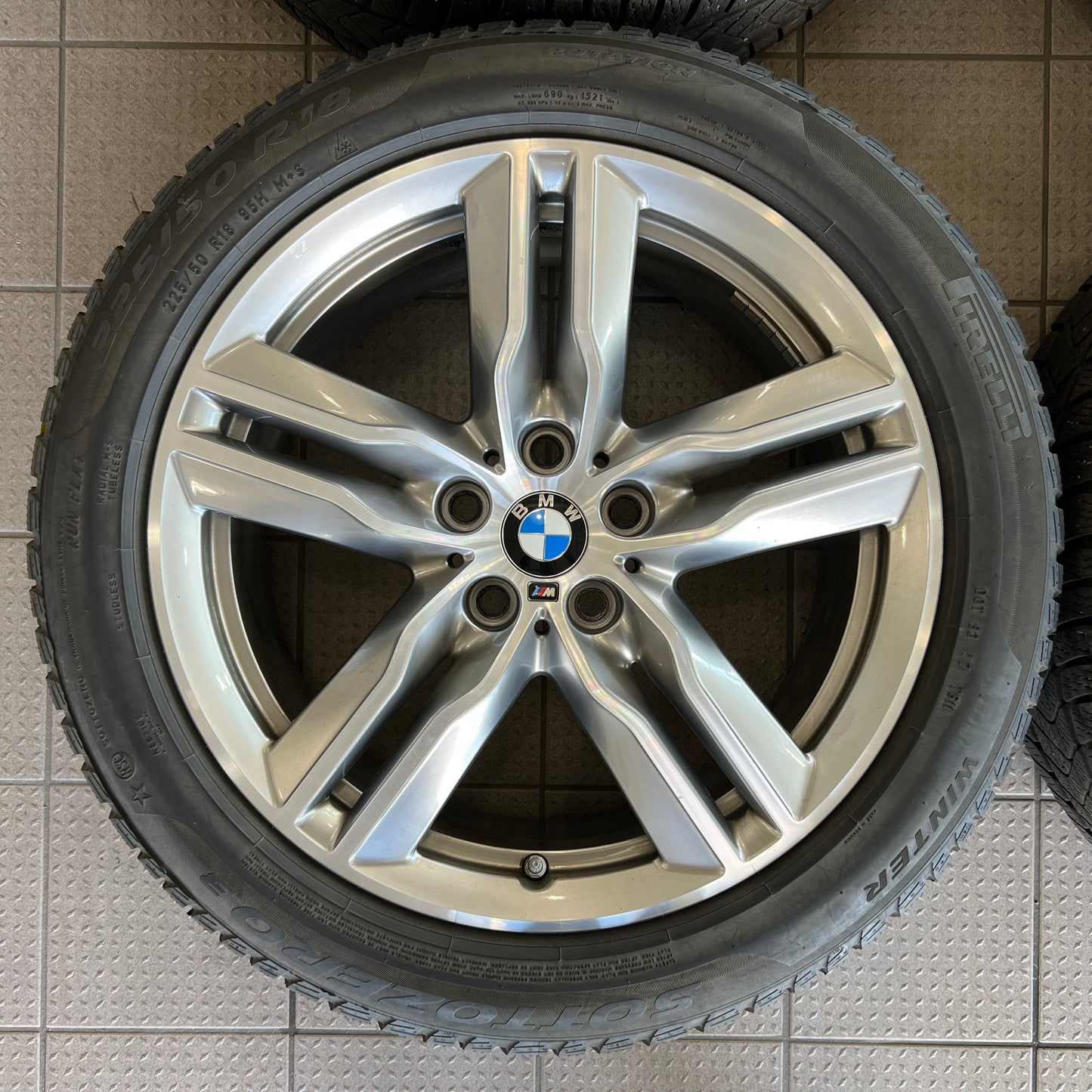 18” BMW Style 570M wheels and 225/50R18 winter tires for X1/X2