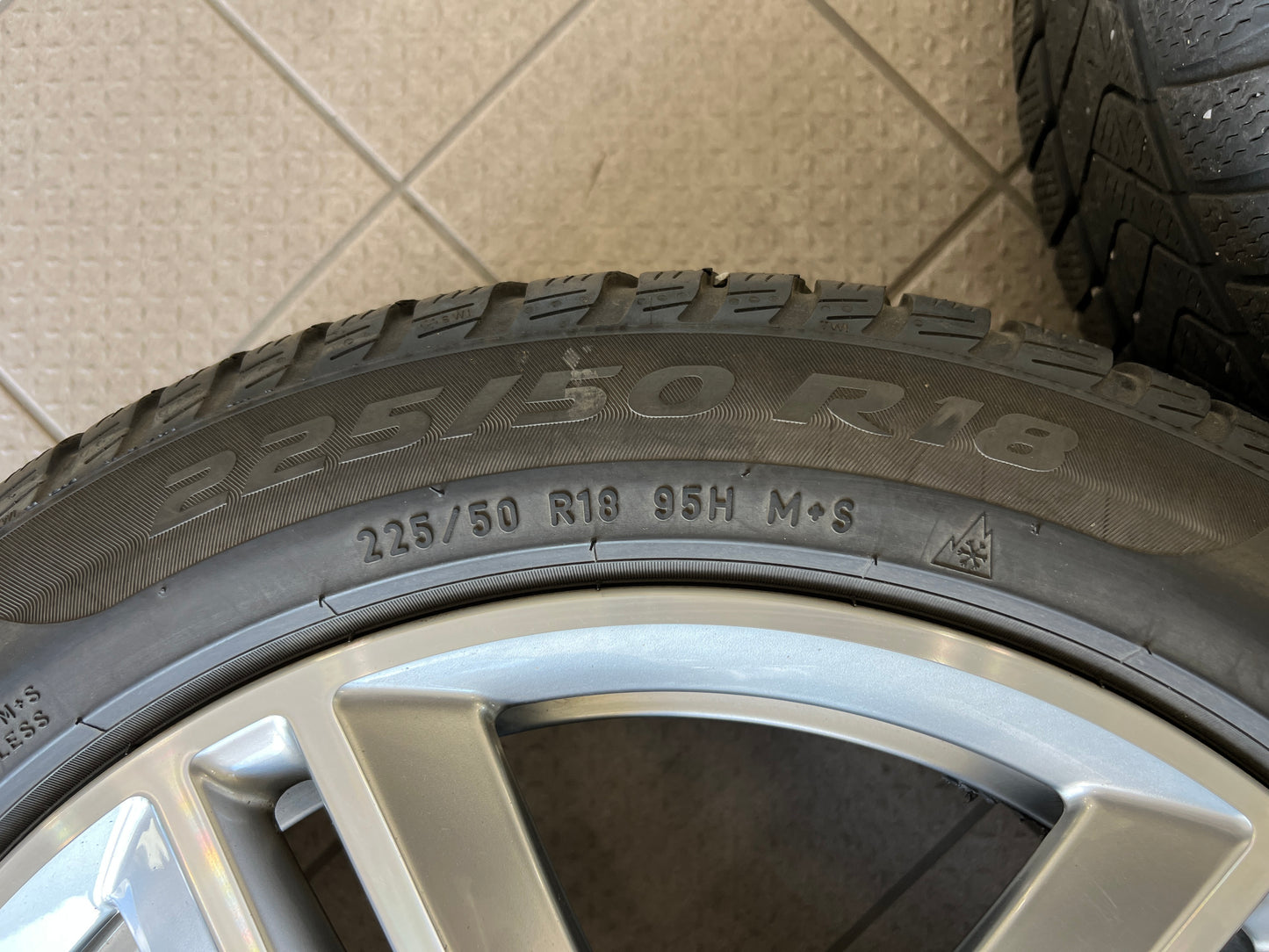 18” BMW Style 570M wheels and 225/50R18 winter tires for X1/X2
