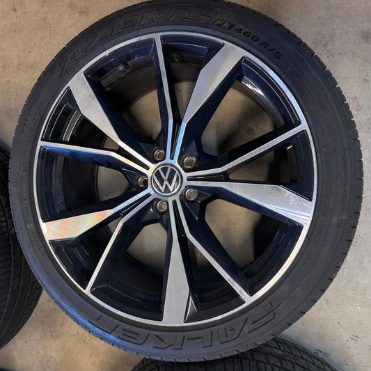 20” OEM Volkswagen Tiguan R-Line wheels and 255/40ZR20 Falken tires