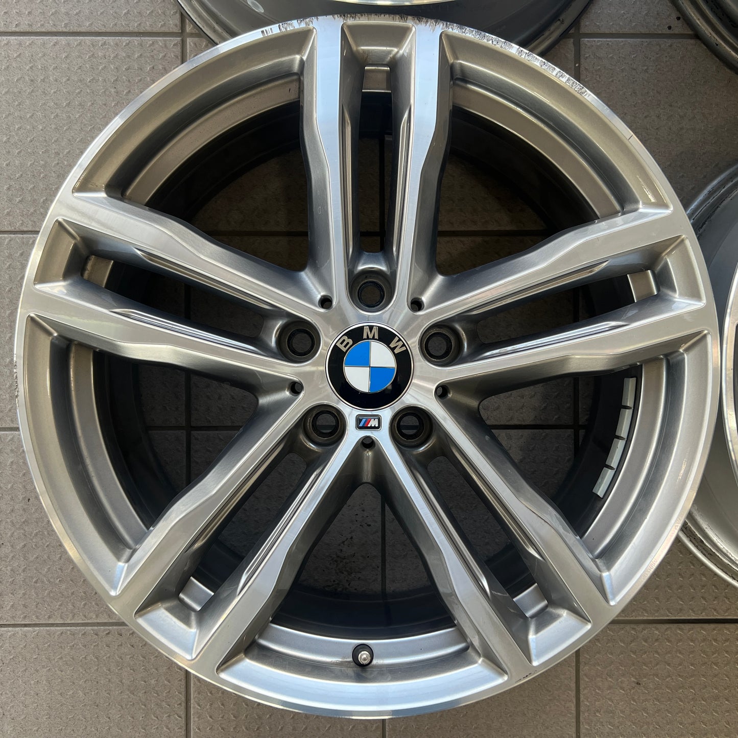 19" BMW Style 704M wheels