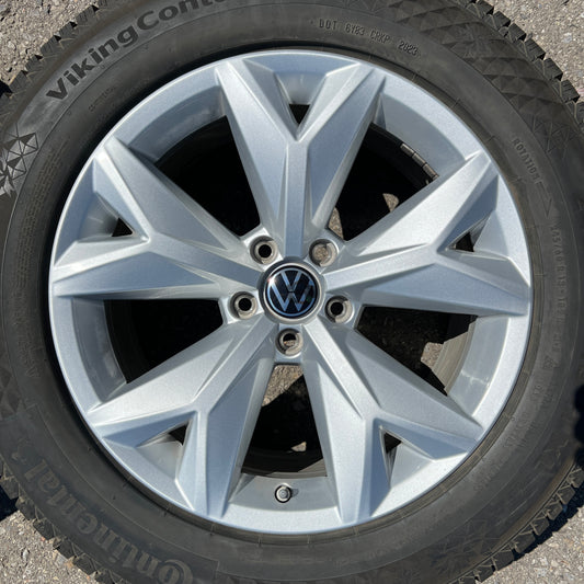 18” Volkswagen Atlas Prisma wheels and 245/60R18 Continental winter tires