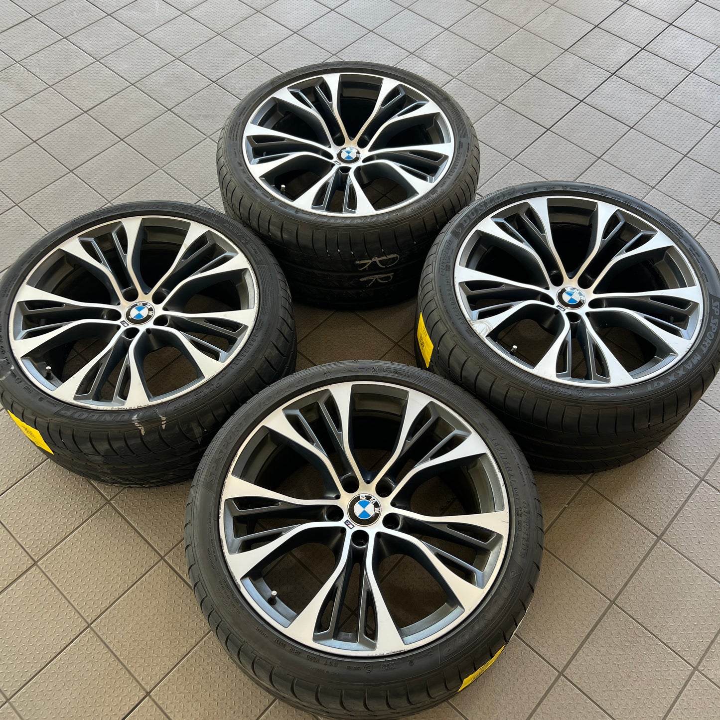 21” staggered BMW Style 599M X5/X6 wheels and summer tires